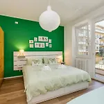 Vatican 10 Min Modern Apartment Ac, Wi-Fi, Netflix