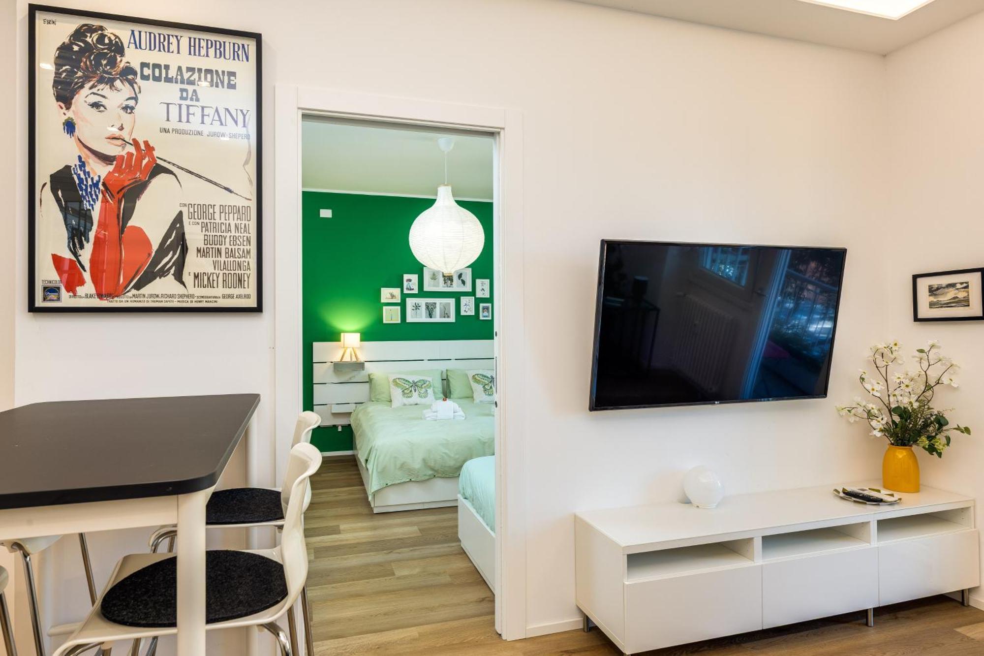 Apartment Vatican 10 Min Modern Ac, Wi-fi, Netflix *