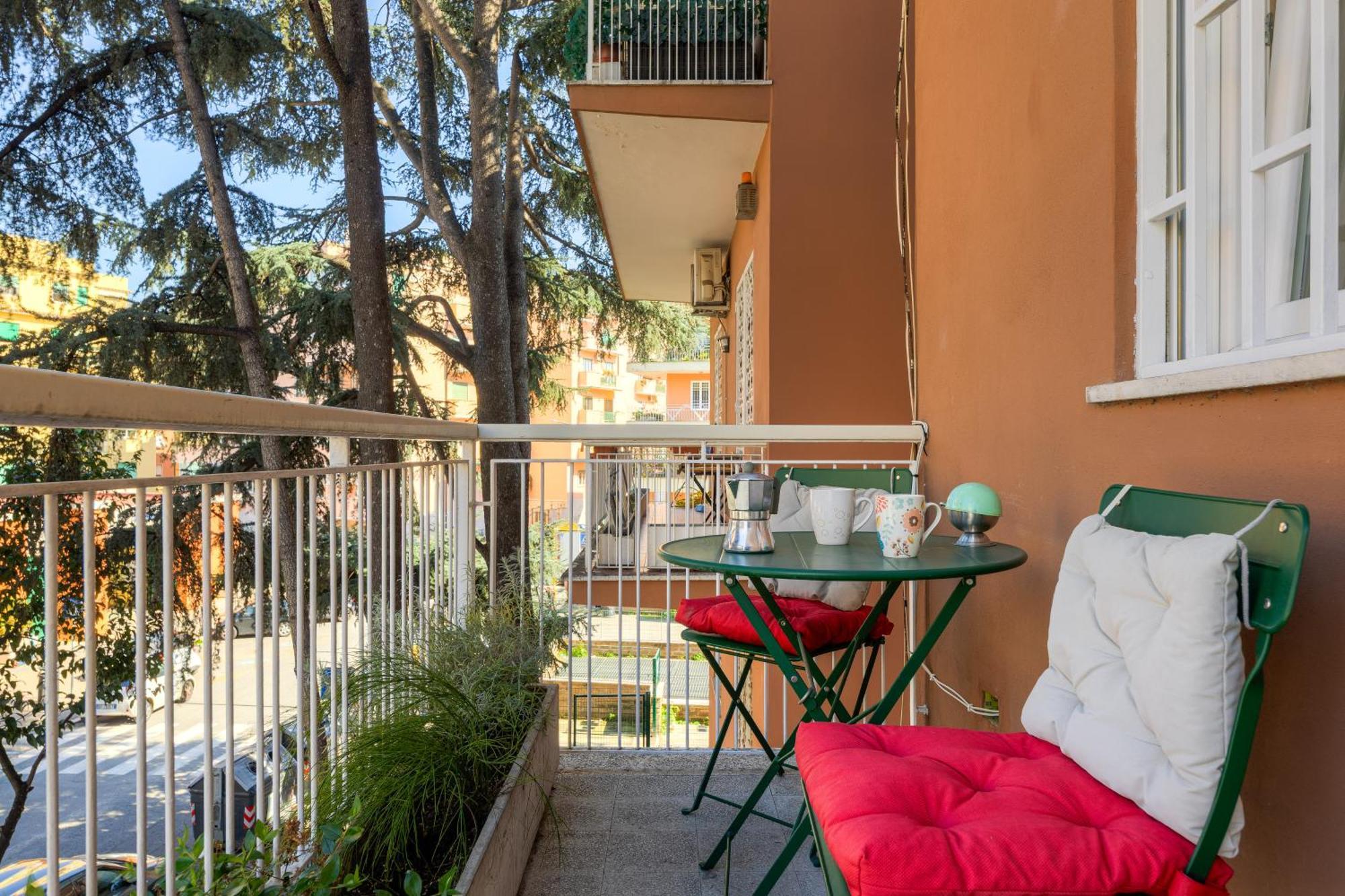 Apartment Vatican 10 Min Modern Ac, Wi-fi, Netflix *